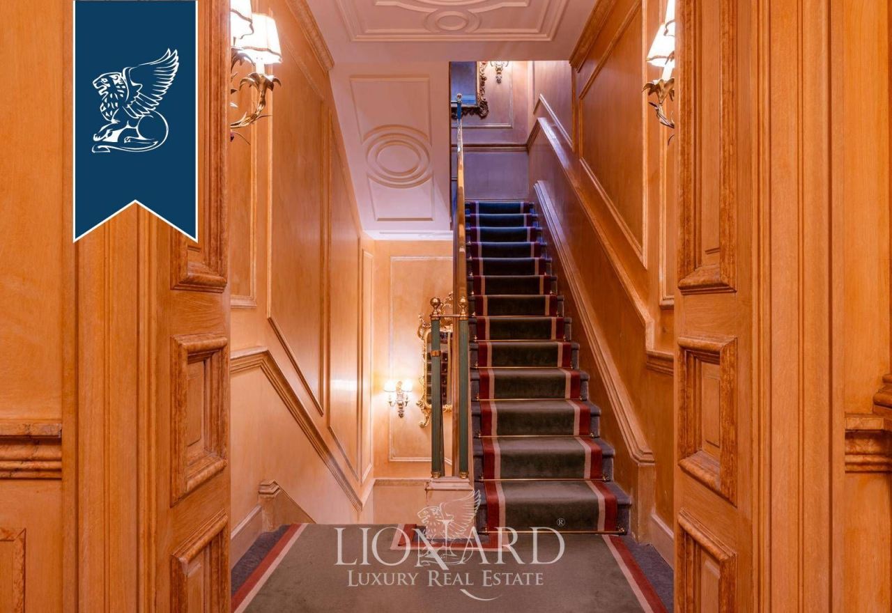 Вилла в Милане, Италия, 500 м² - фото 14