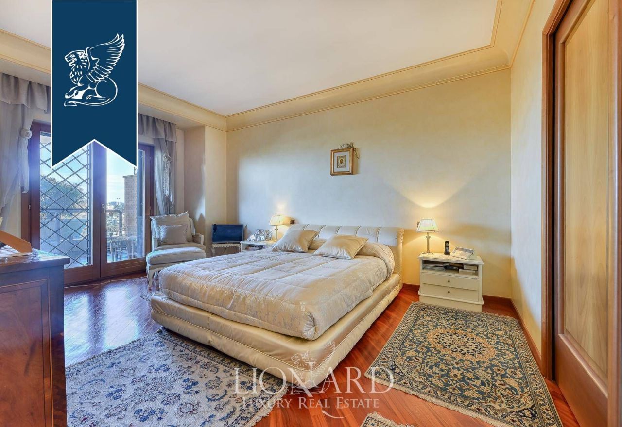 Апартаменты в Риме, Италия, 270 м² - фото 19