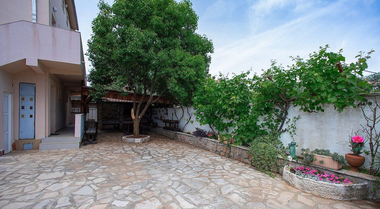 Вилла в Кримовице, Черногория, 300 м² - фото 11