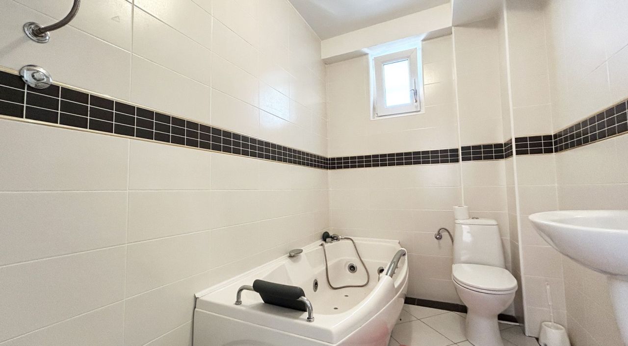 Квартира в Петроваце, Черногория, 140 м² - фото 18