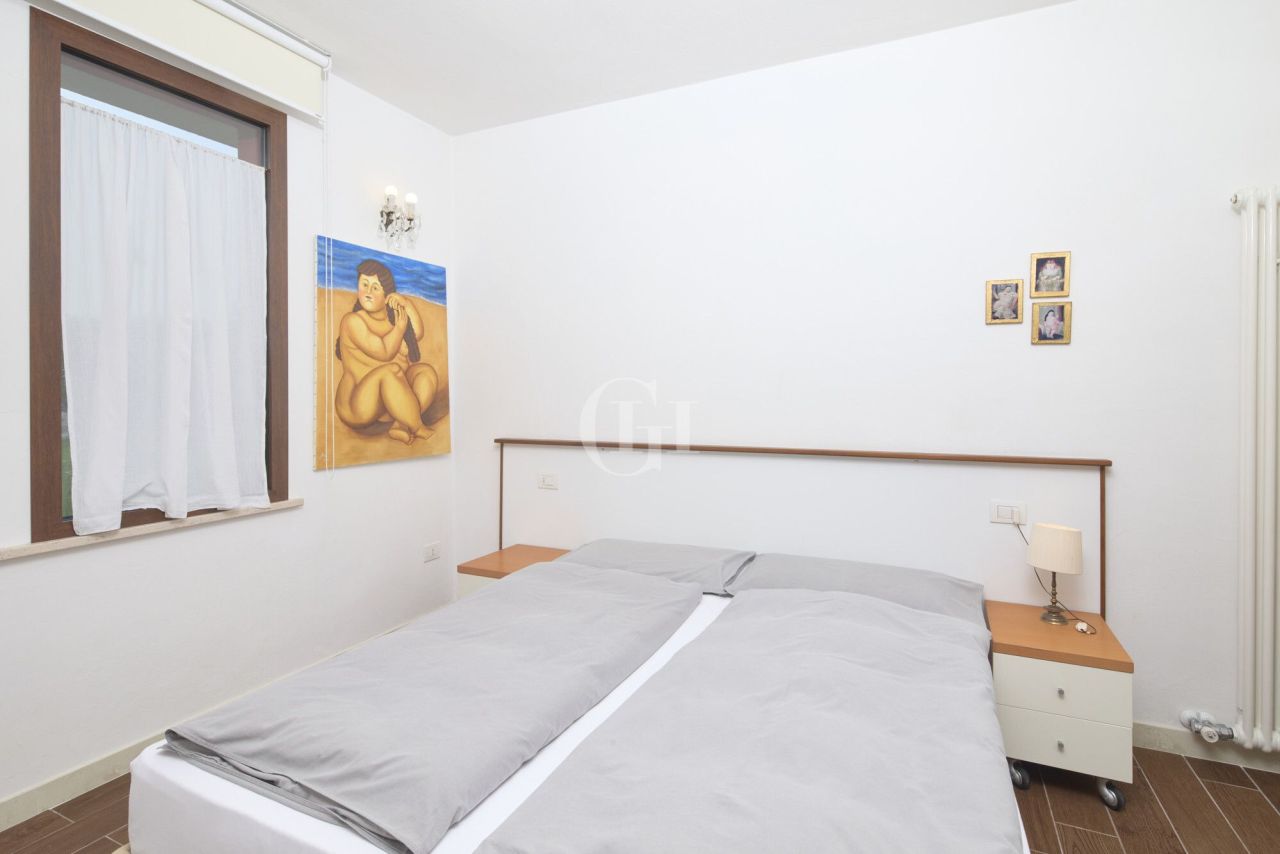 Апартаменты у озера Гарда, Италия, 175 м² - фото 12