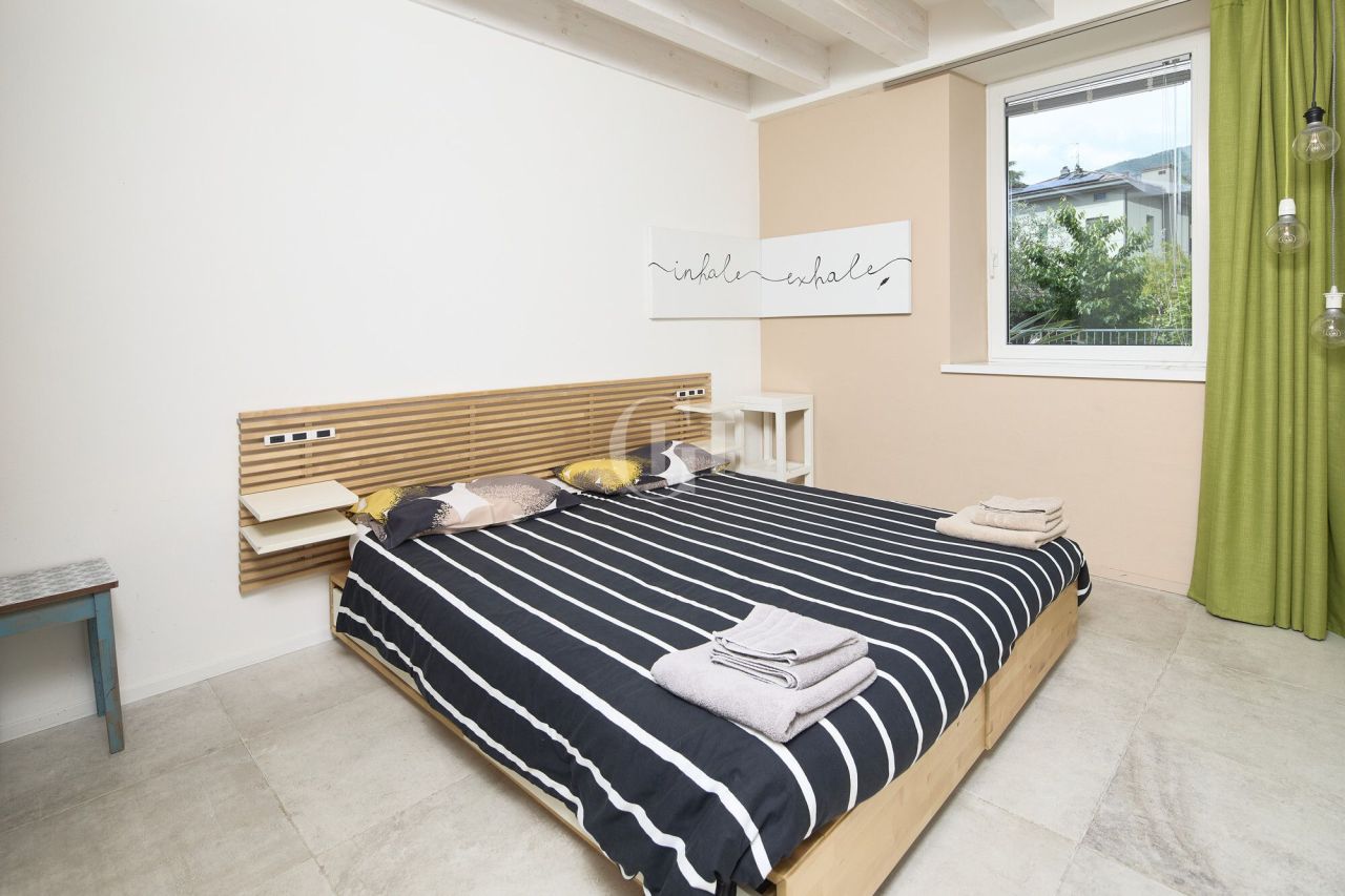 Отель, гостиница у озера Гарда, Италия, 186 м² - фото 8