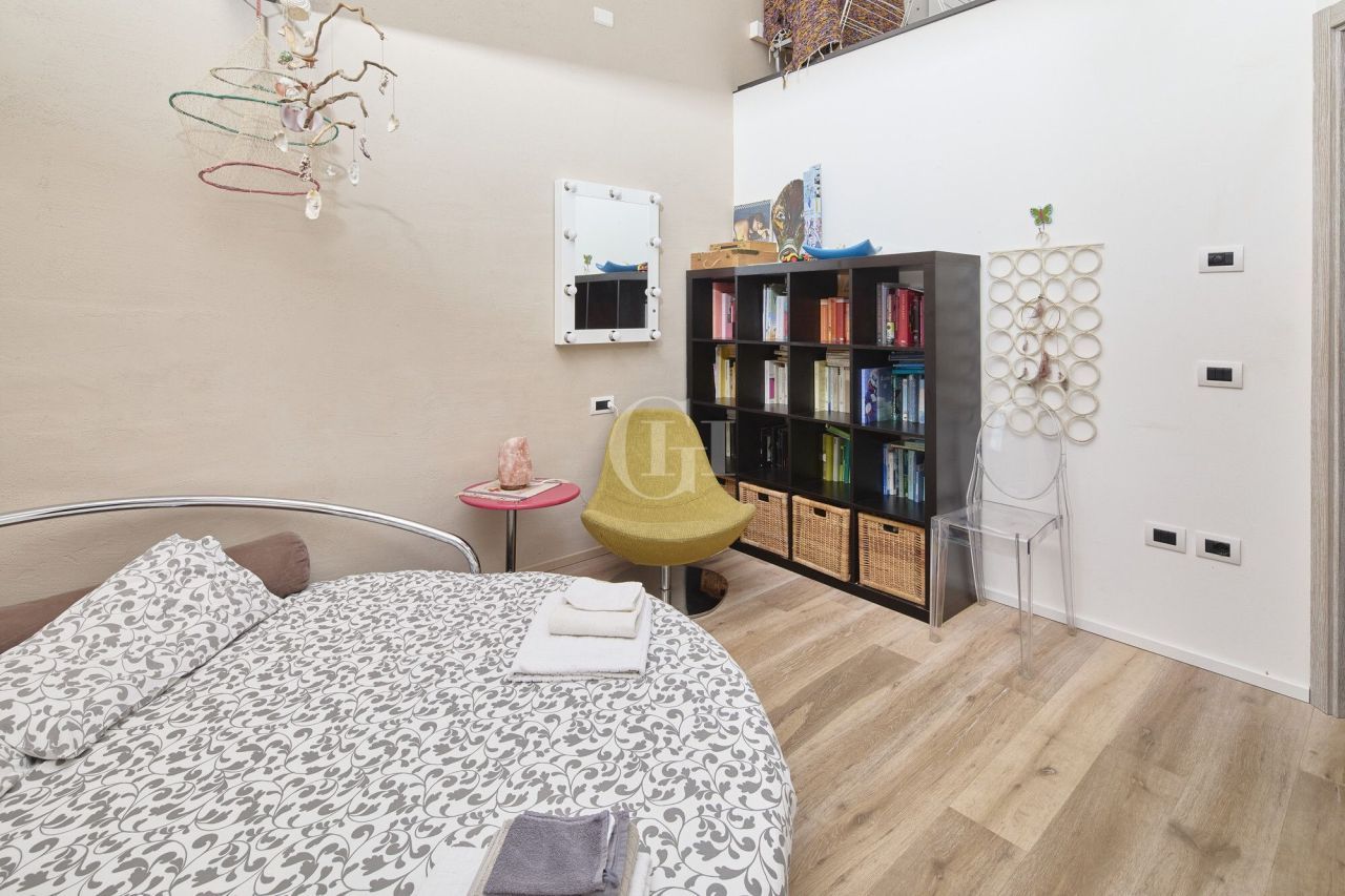 Отель, гостиница у озера Гарда, Италия, 186 м² - фото 14