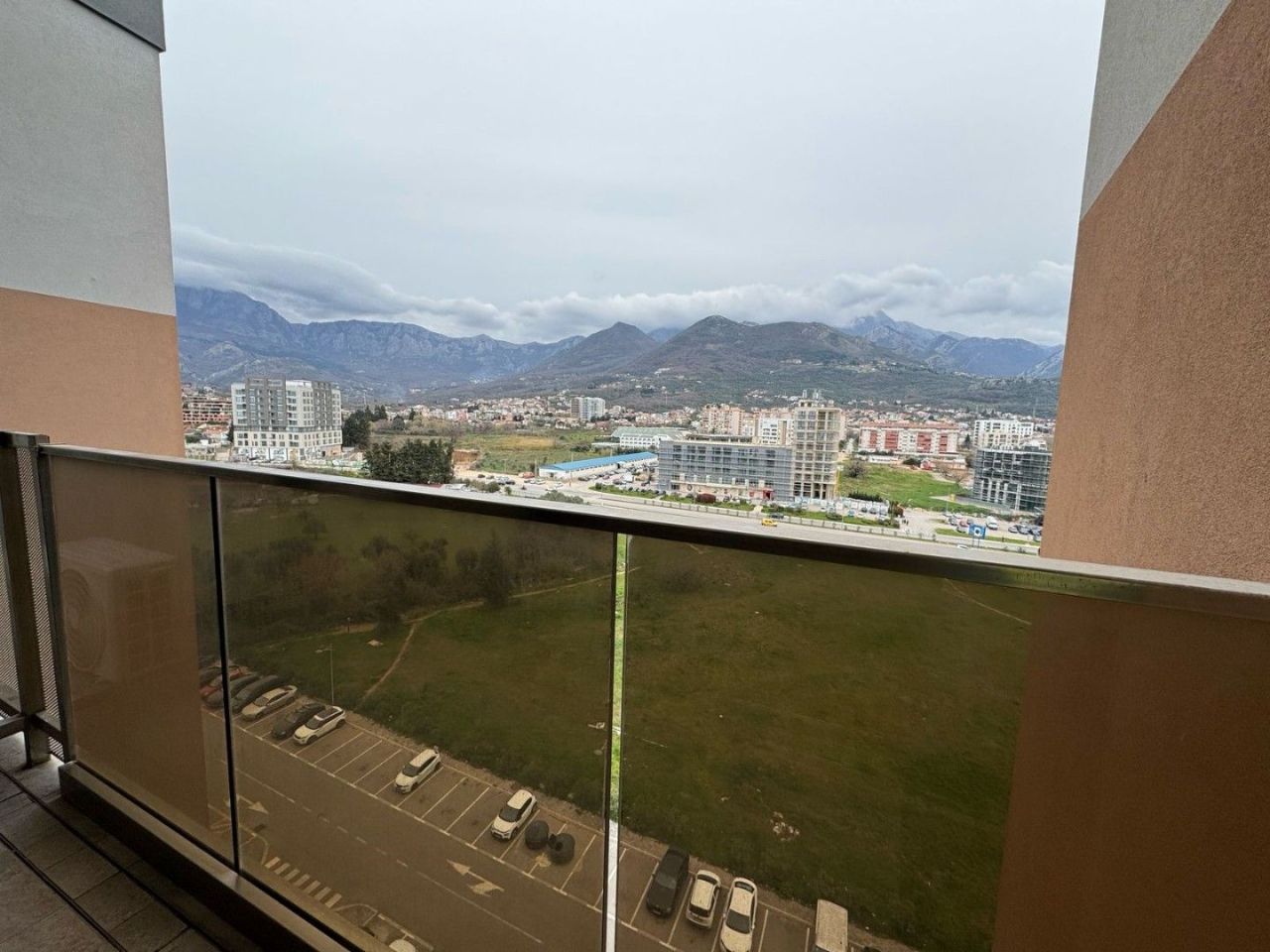 Квартира в Баре, Черногория, 40 м² - фото 2