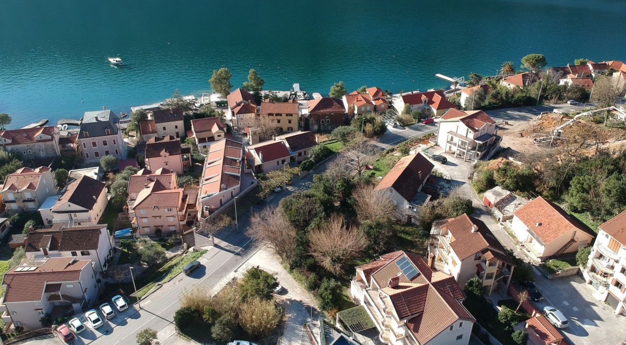 Земля в Доброте, Черногория, 754 м² - фото 3