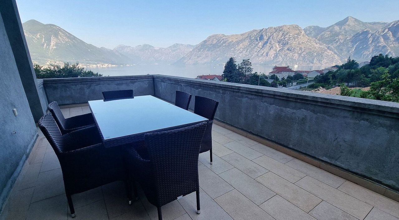 Дом в Доброте, Черногория, 289 м² - фото 17