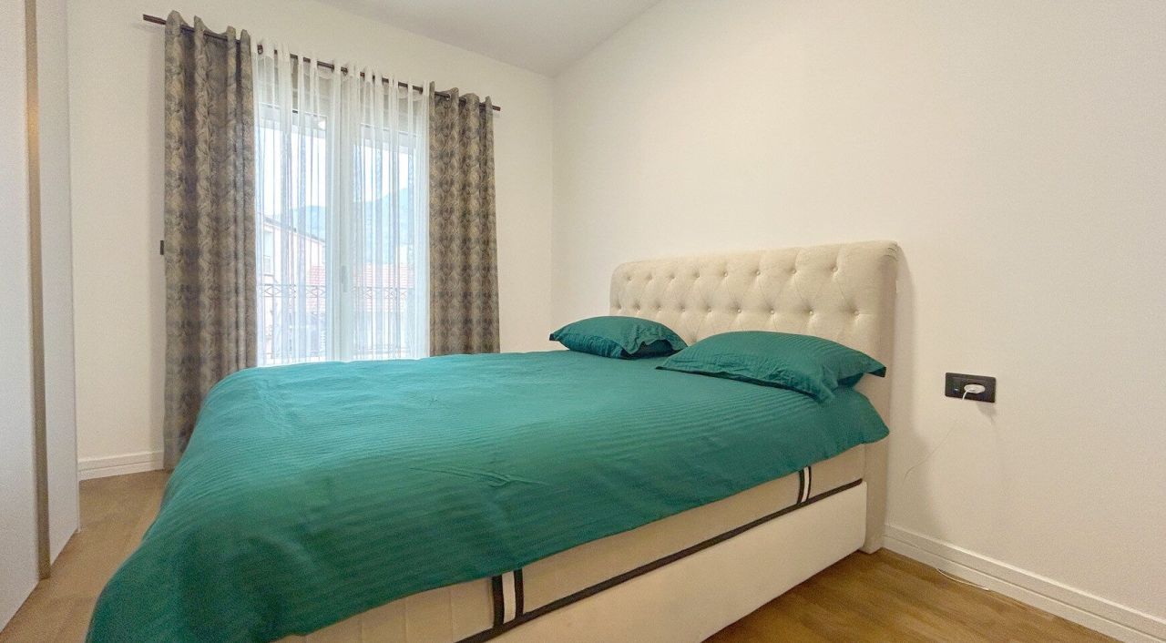 Квартира в Тивате, Черногория, 70 м² - фото 7