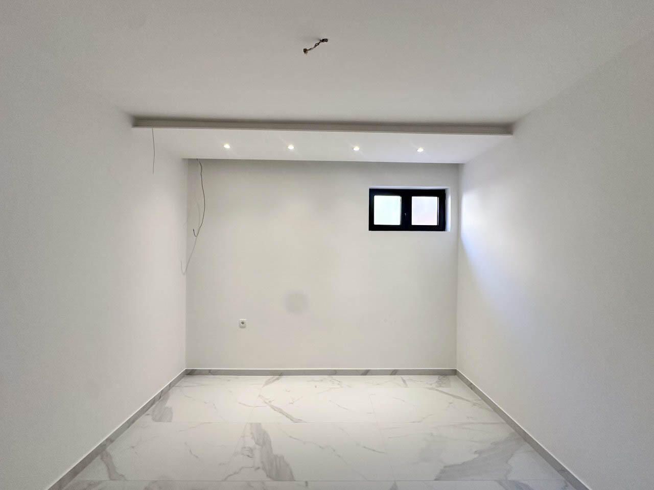 Квартира в Тивате, Черногория, 49 м² - фото 10