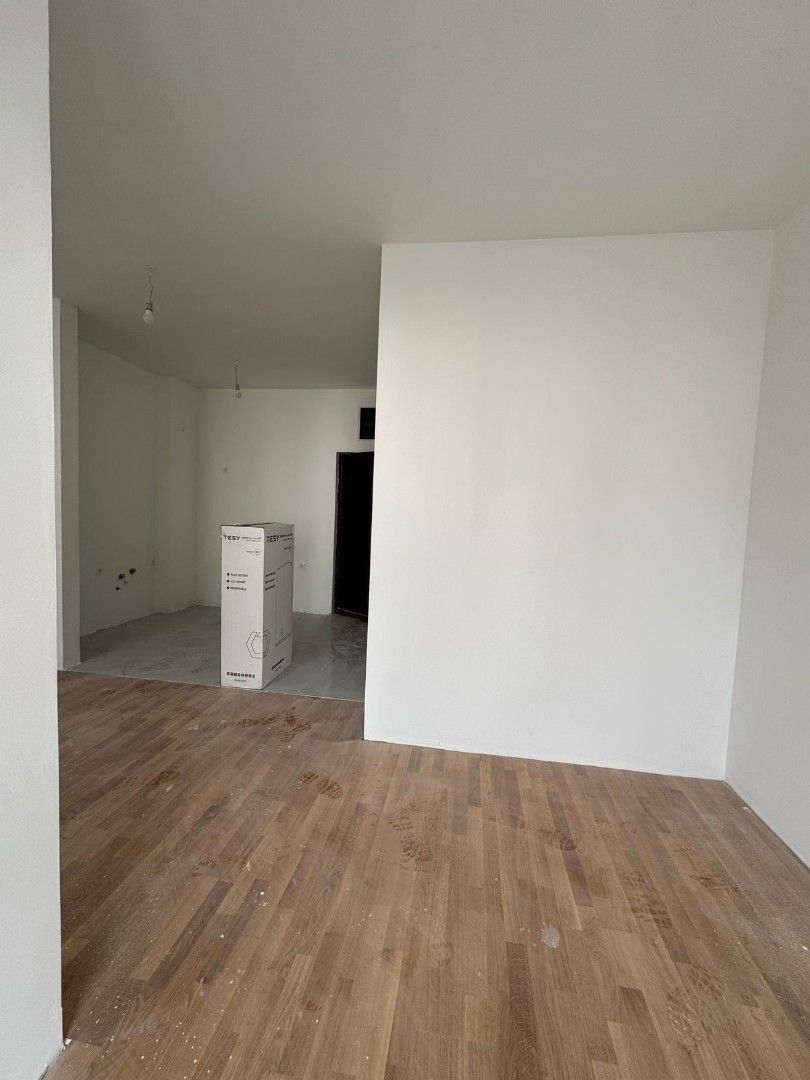 Квартира в Баре, Черногория, 34 м² - фото 8