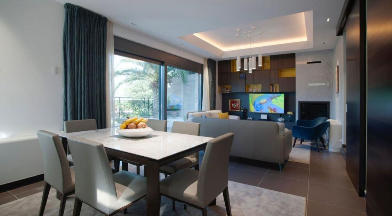 Вилла в Доброте, Черногория, 210 м² - фото 11