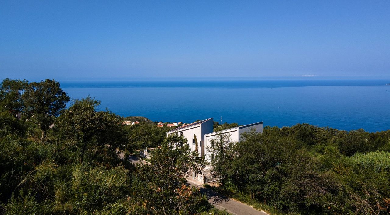 Вилла в Святом Стефане, Черногория, 230 м² - фото 4