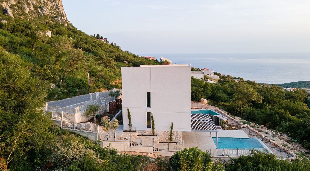 Вилла в Святом Стефане, Черногория, 230 м² - фото 7