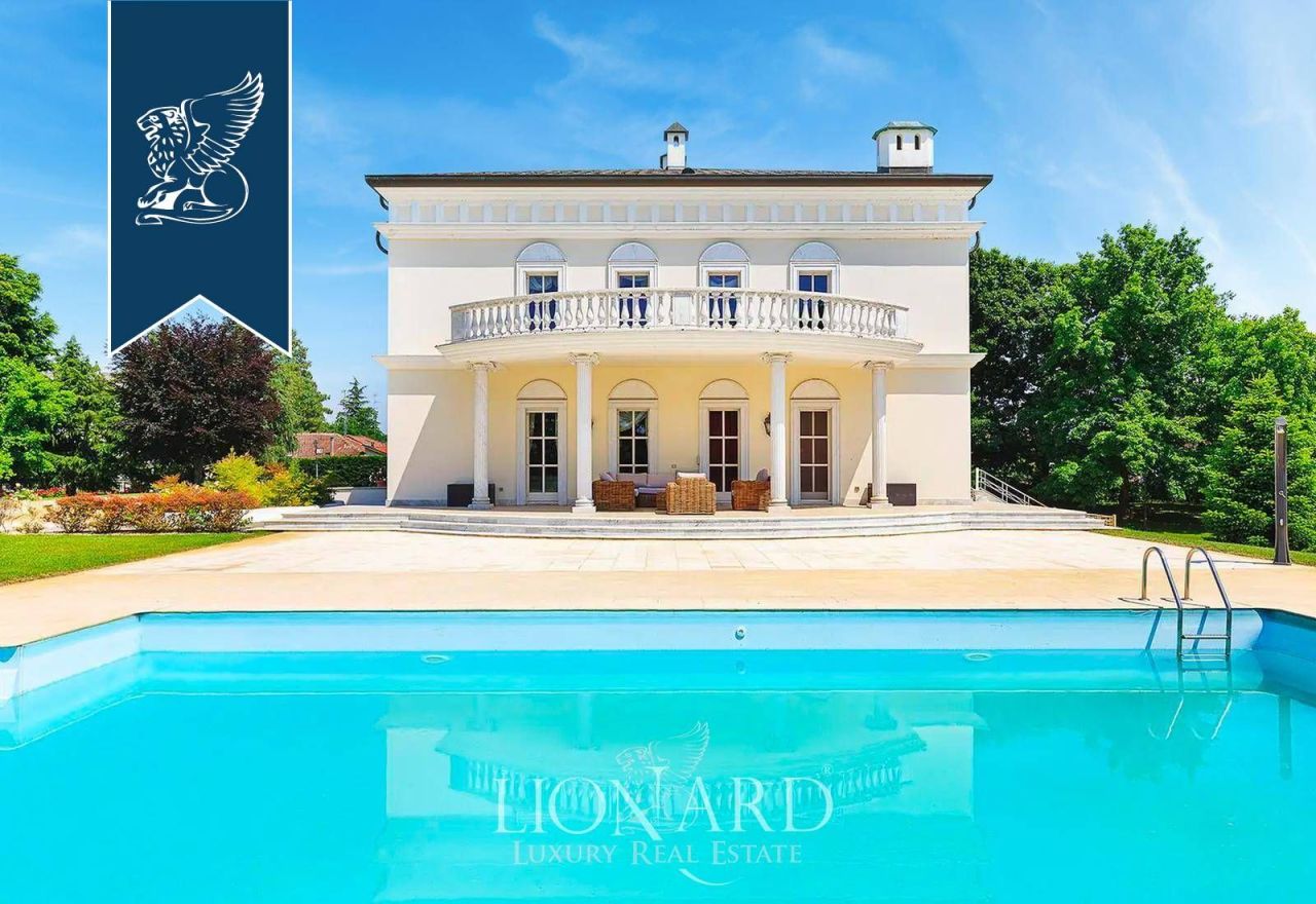 Вилла в Павии, Италия, 1 800 м² - фото 4