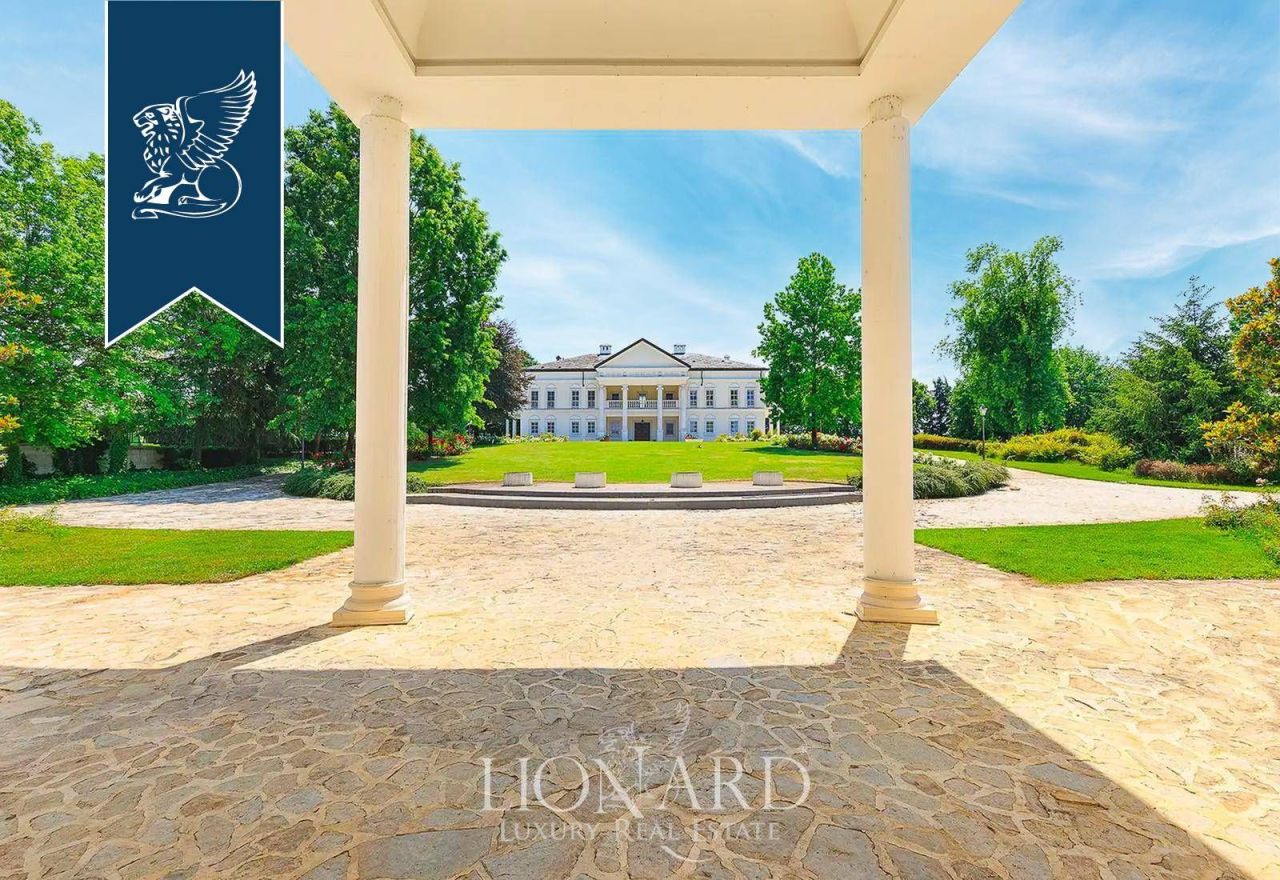 Вилла в Павии, Италия, 1 800 м² - фото 10