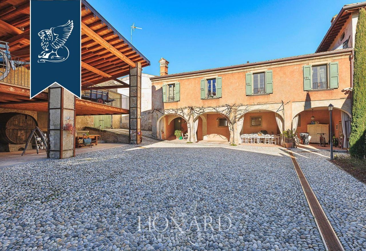 Дом в Брешии, Италия, 6 000 м² - фото 14