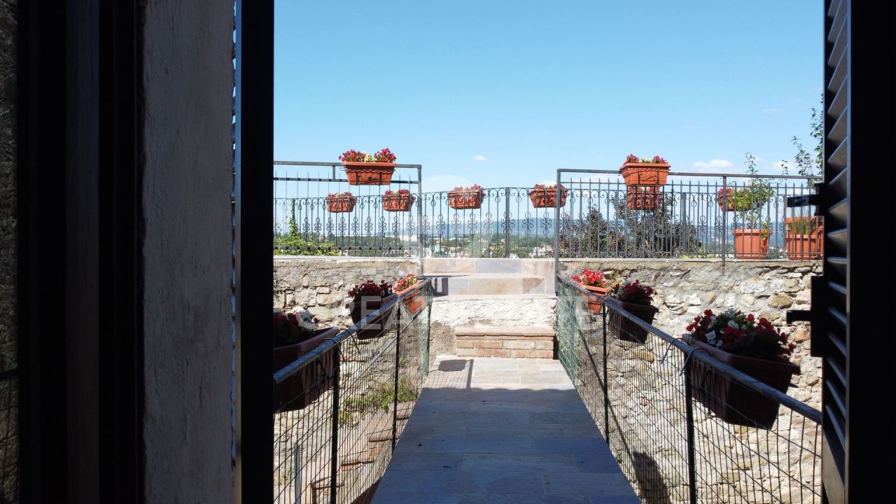 Апартаменты в Маршано, Италия, 390.6 м² - фото 13