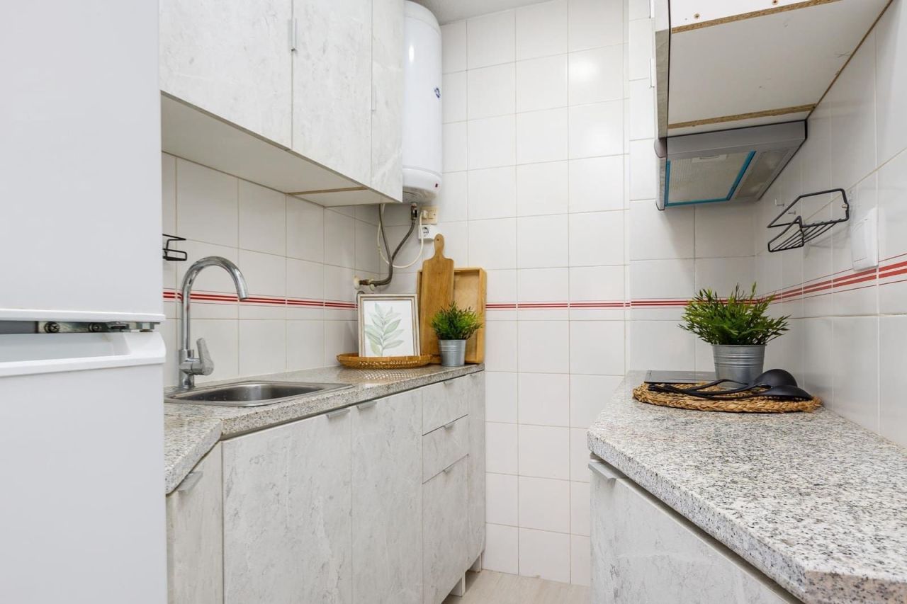 Студия в Торревьехе, Испания, 28 м² - фото 11