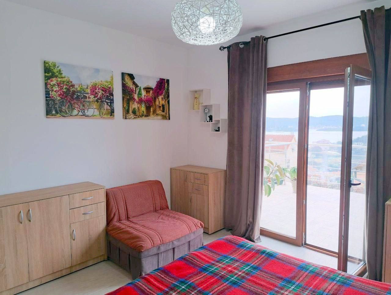 Квартира в Тивате, Черногория, 77 м² - фото 4