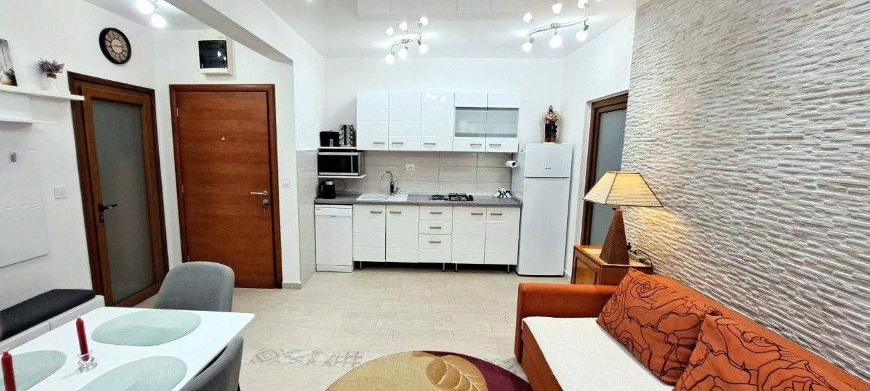 Квартира в Тивате, Черногория, 77 м² - фото 8