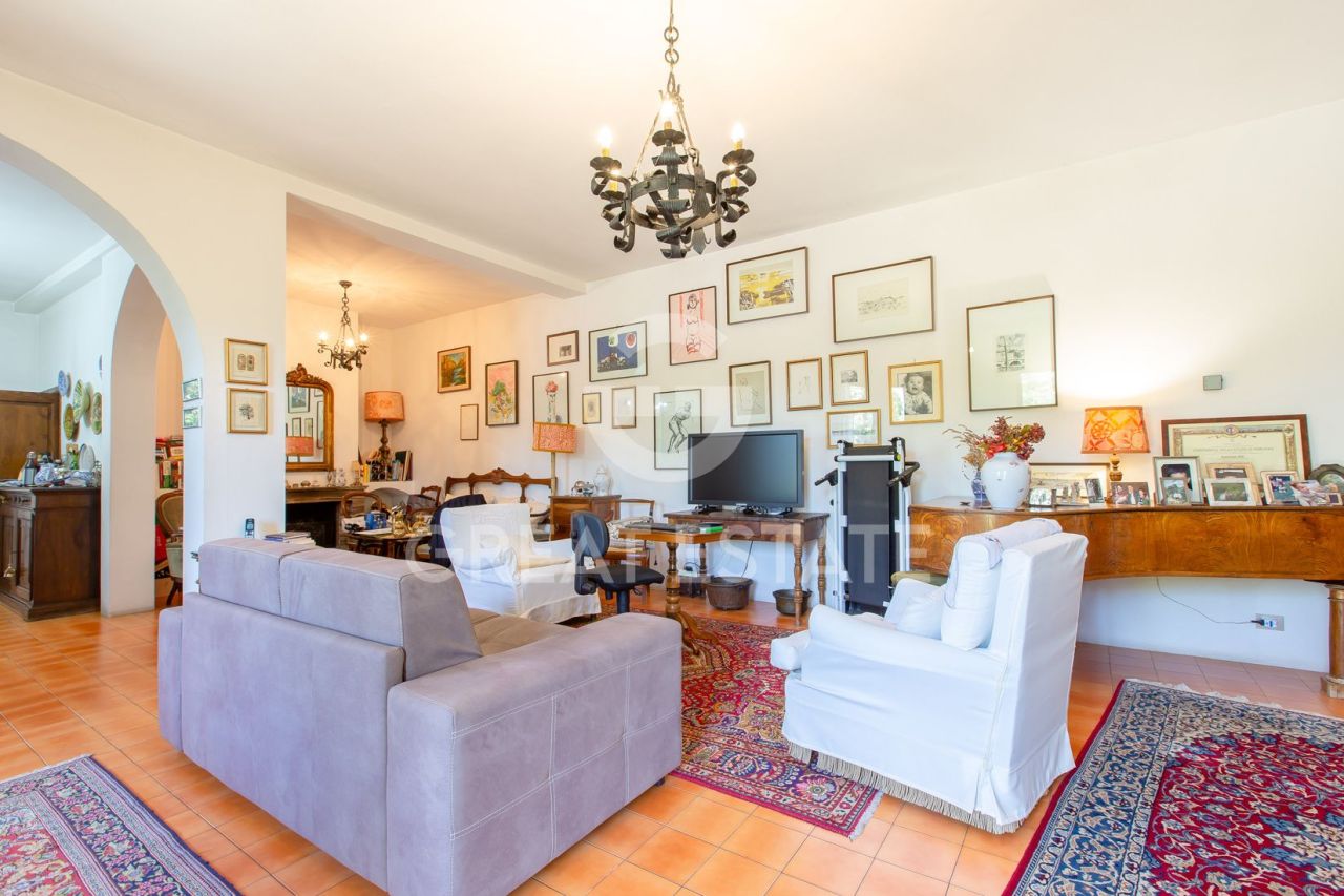 Дом в Кастильон-Фиорентино, Италия, 455.45 м² - фото 12