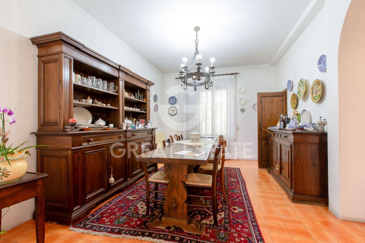 Дом в Кастильон-Фиорентино, Италия, 455.45 м² - фото 15