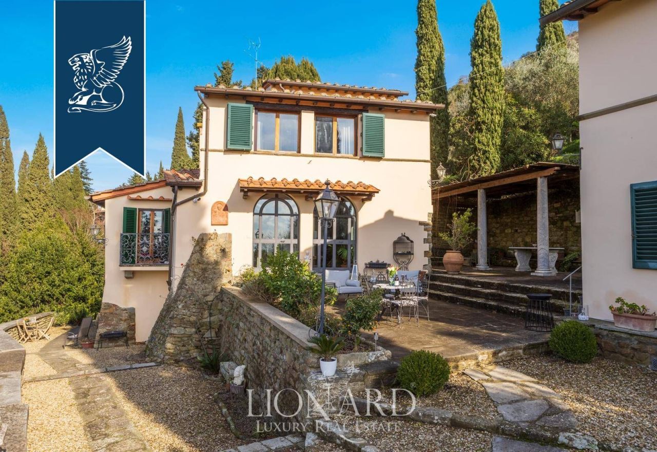 Вилла во Флоренции, Италия, 350 м² - фото 3