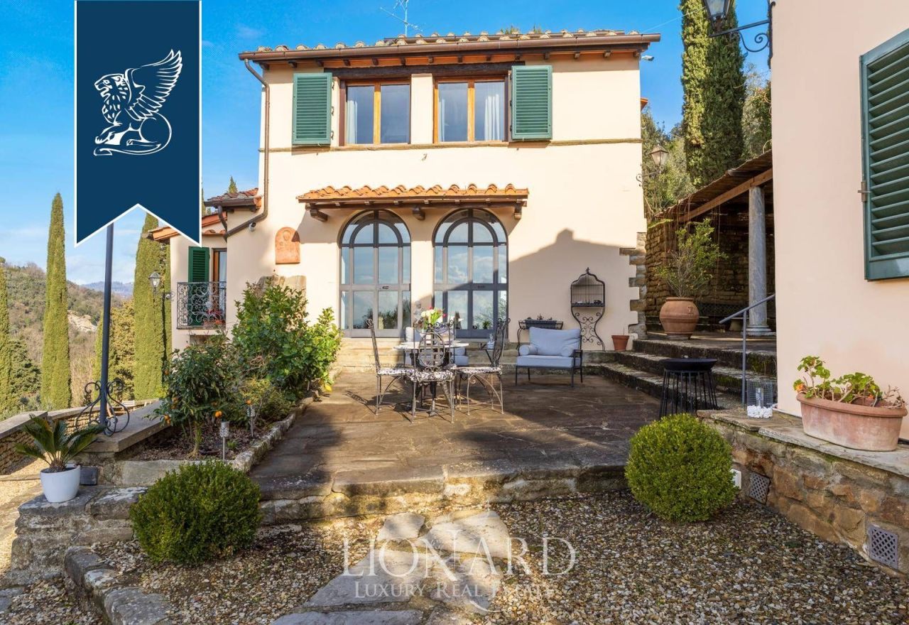 Вилла во Флоренции, Италия, 350 м² - фото 4