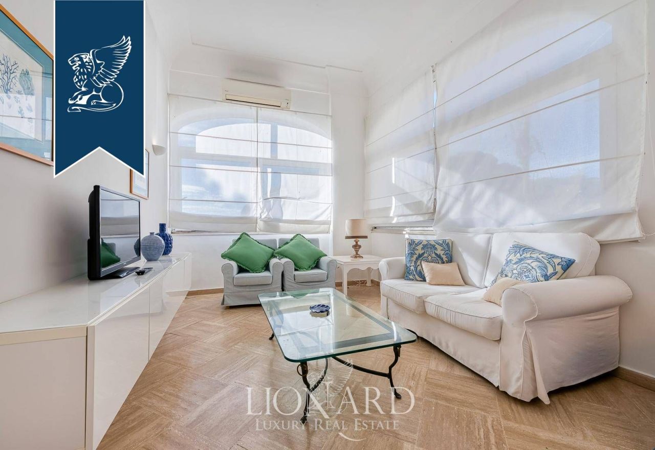 Дом на Капри, Италия, 560 м² - фото 11