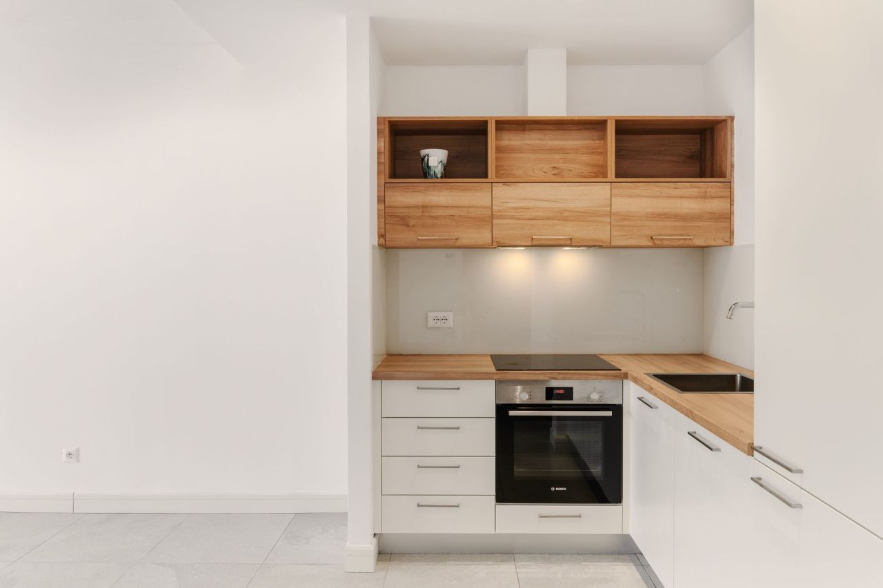 Апартаменты в Тивате, Черногория, 80 м² - фото 2