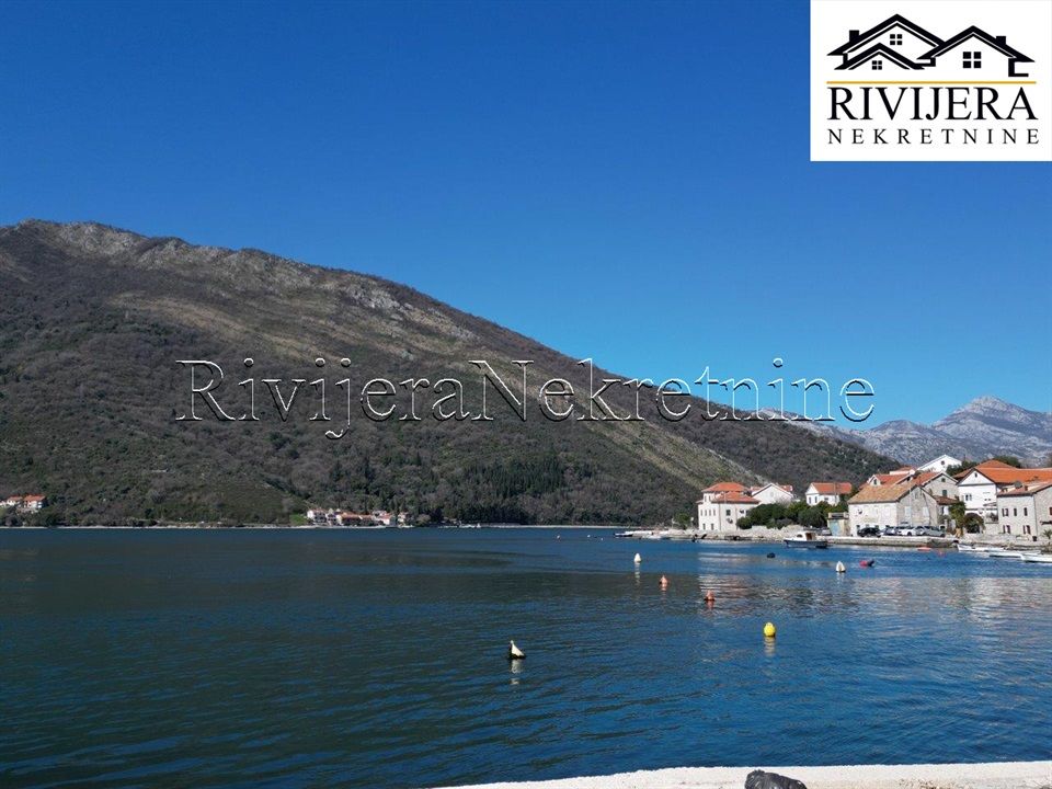 Дом в Тивате, Черногория, 156 м² - фото 2