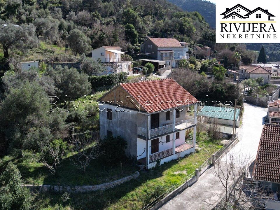 Дом в Тивате, Черногория, 156 м² - фото 9