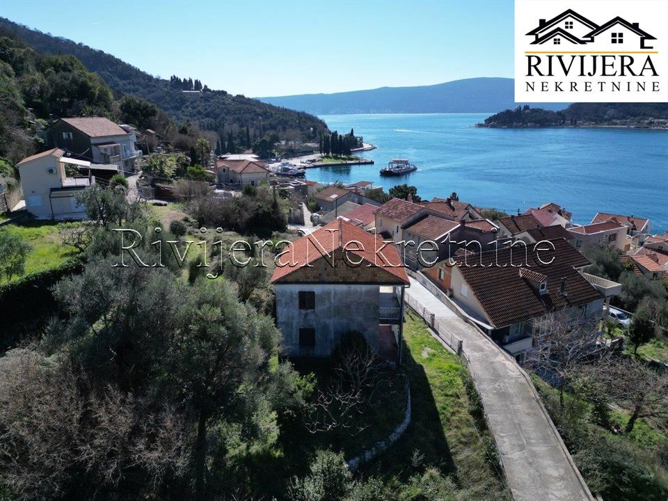 Дом в Тивате, Черногория, 156 м² - фото 8