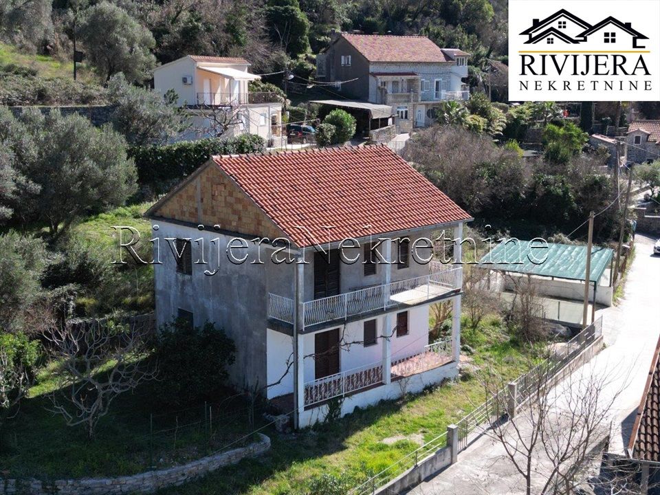 Дом в Тивате, Черногория, 156 м² - фото 10