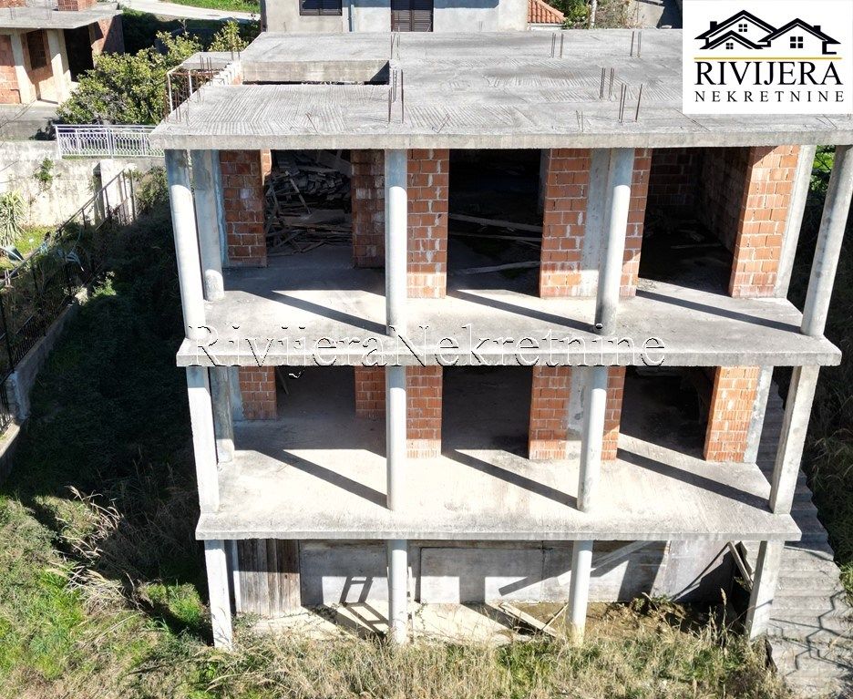 Дом в Херцег-Нови, Черногория, 293 м² - фото 6