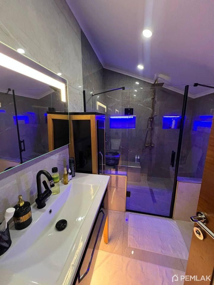 Квартира в Анталии, Турция, 250 м² - фото 1