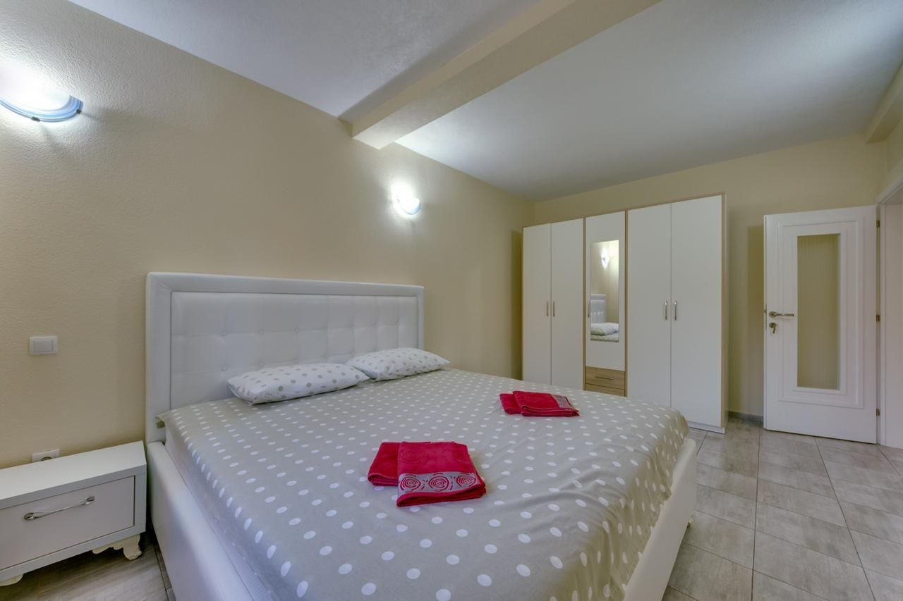 Отель, гостиница в Утехе, Черногория, 416 м² - фото 16