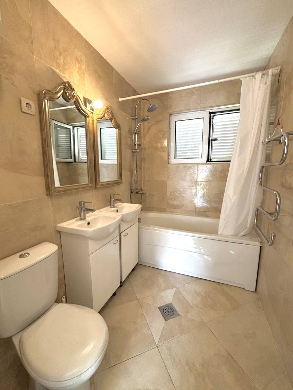 Квартира в Доброте, Черногория, 73 м² - фото 9