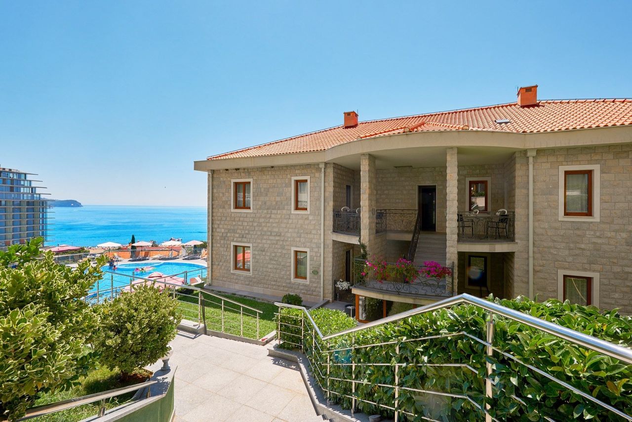 Апартаменты в Будве, Черногория, 72 м² - фото 2