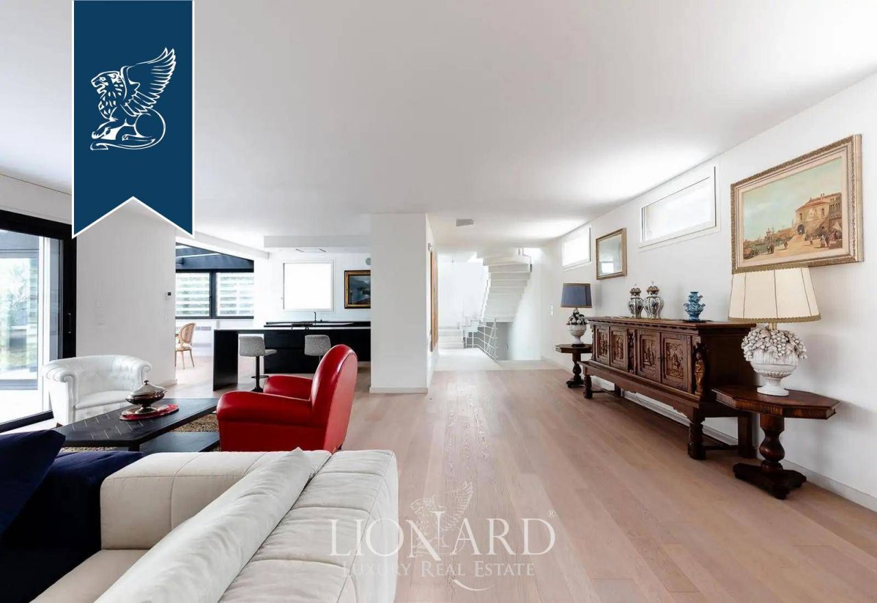 Вилла в Падуе, Италия, 500 м² - фото 2