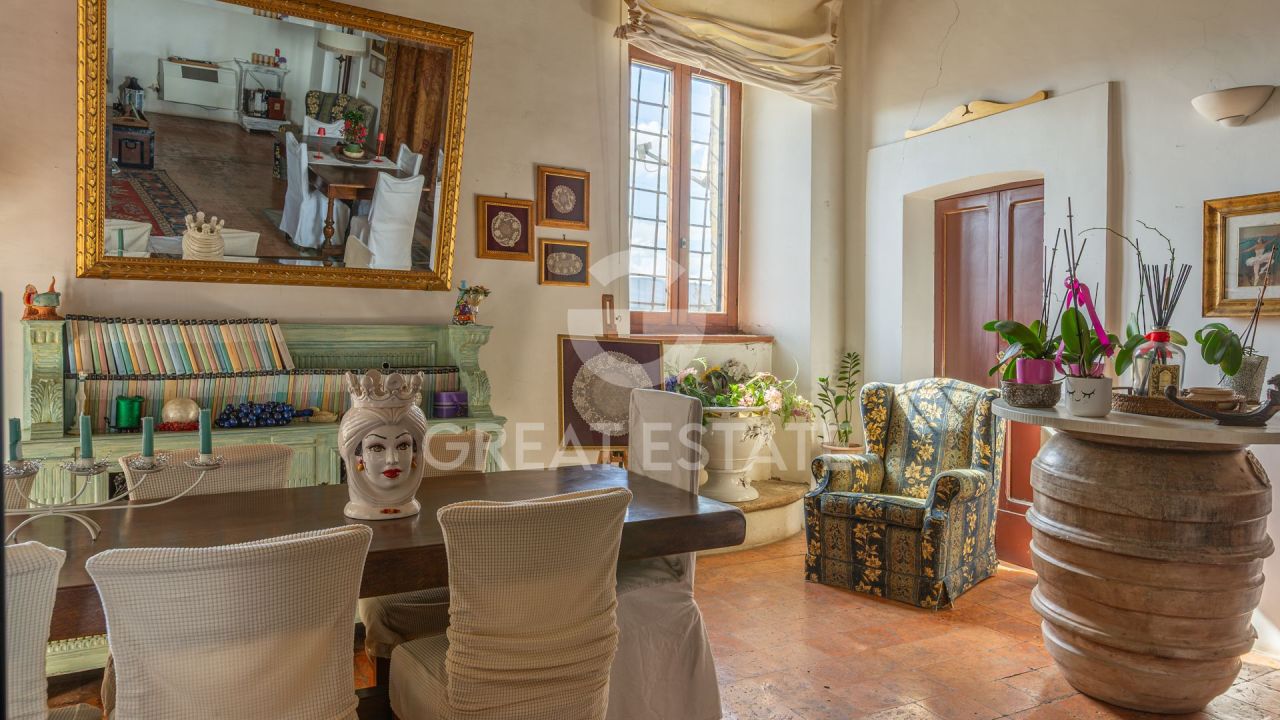 Апартаменты в Аллероне, Италия, 393 м² - фото 12