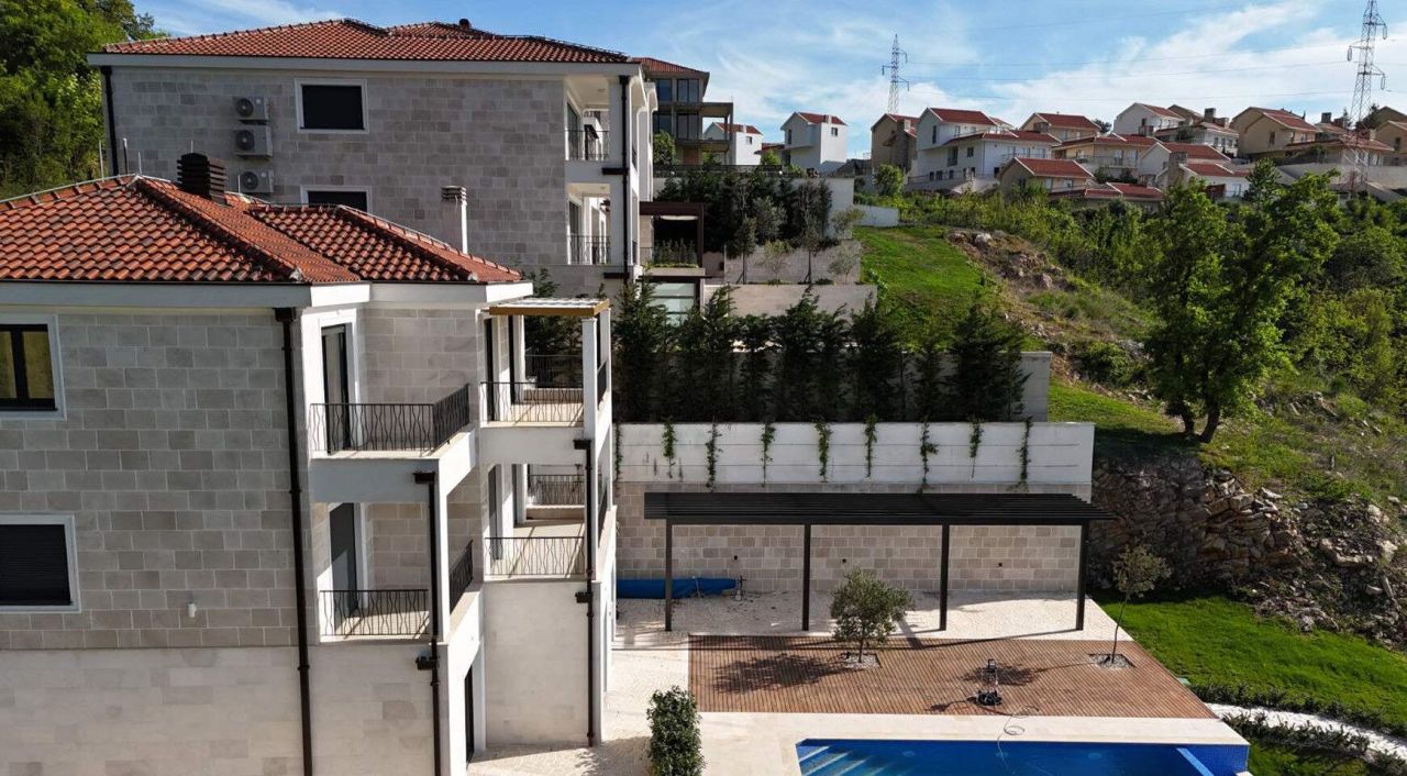 Вилла в Режевичах, Черногория, 450 м² - фото 12