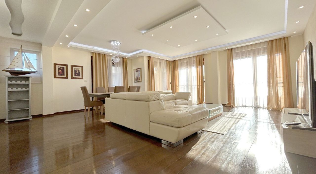 Квартира в Петроваце, Черногория, 152 м² - фото 4