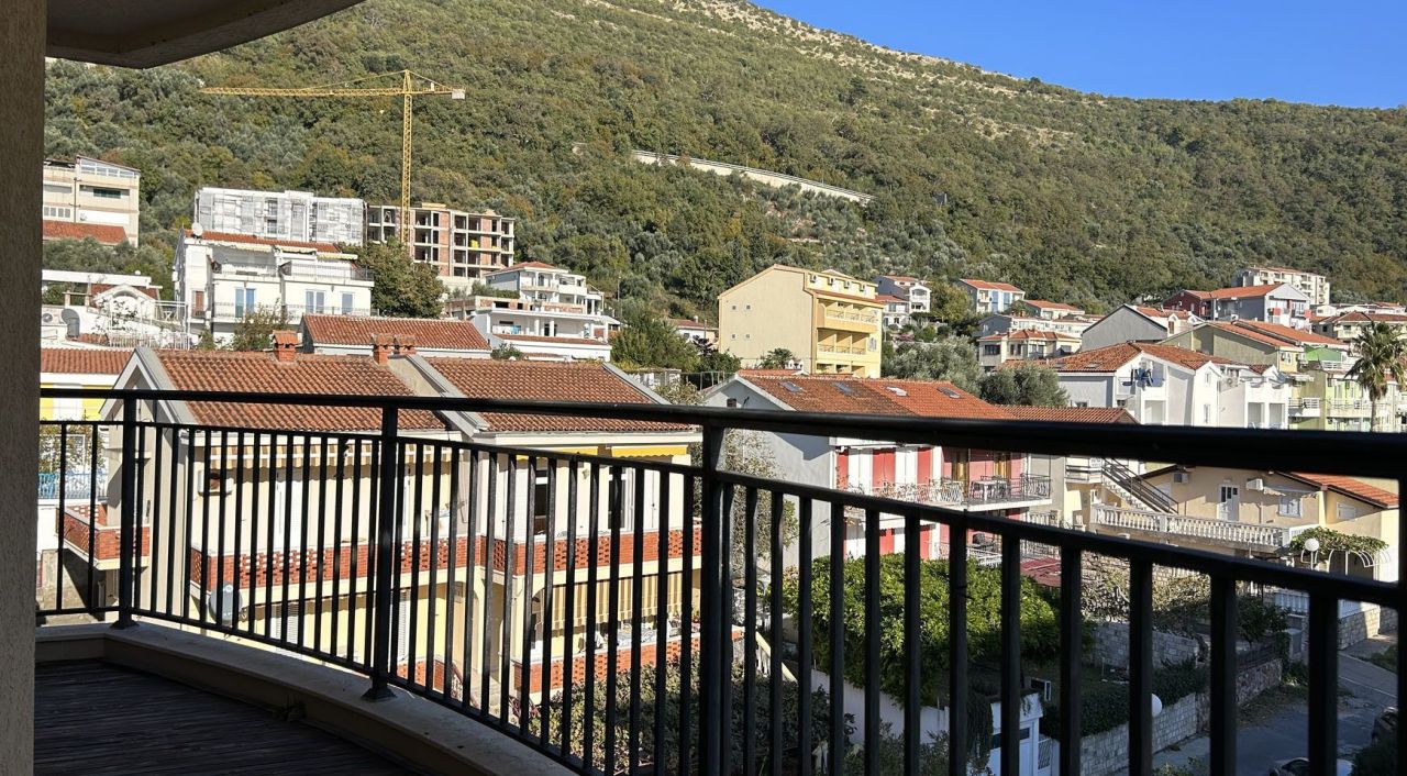 Квартира в Петроваце, Черногория, 152 м² - фото 13