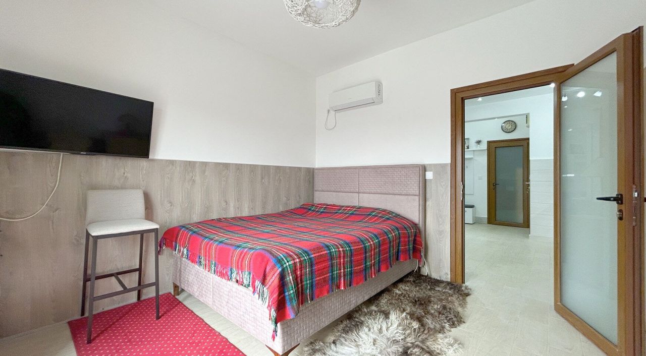 Квартира в Тивате, Черногория, 77 м² - фото 9