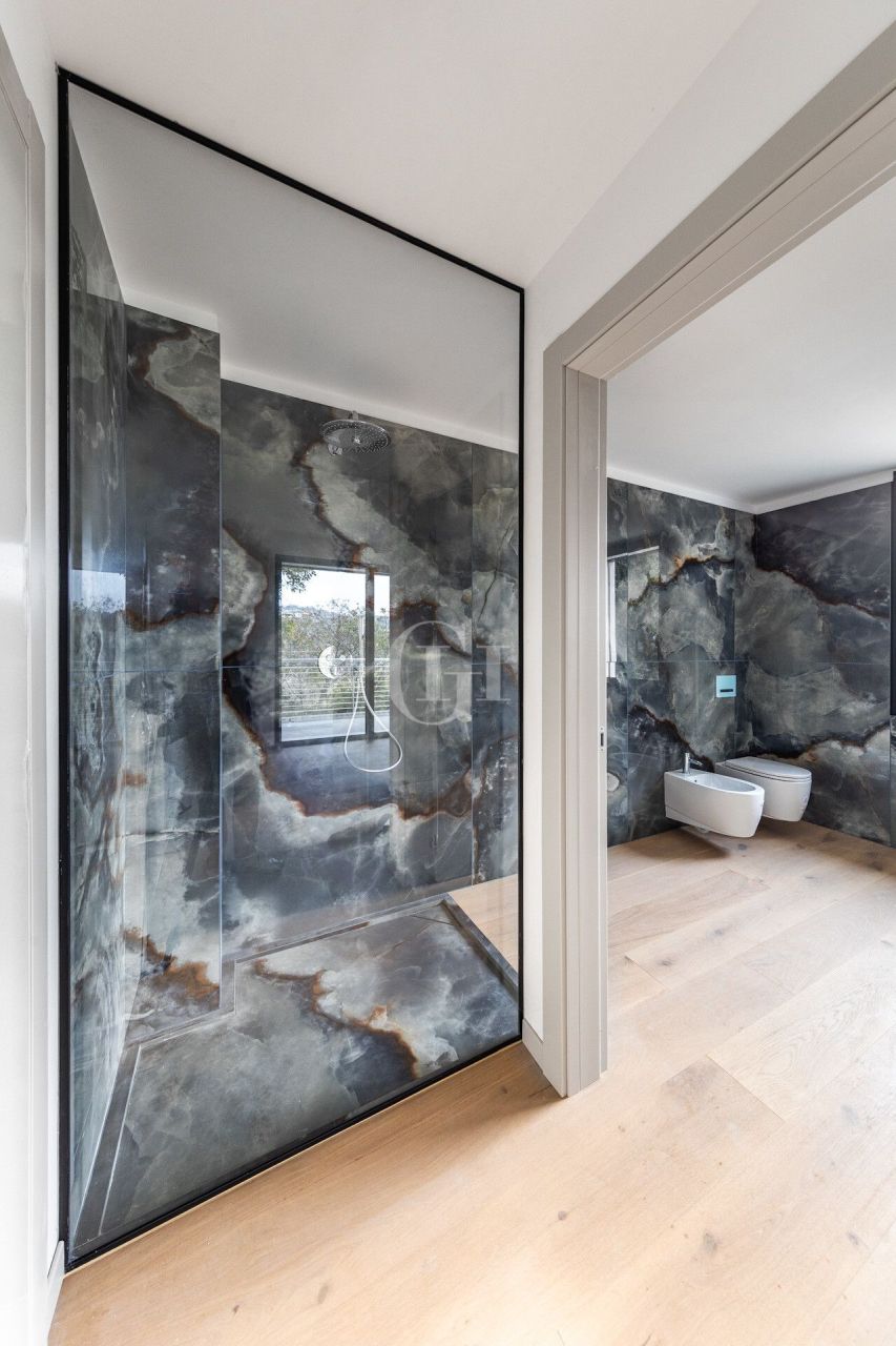 Апартаменты у озера Гарда, Италия, 188 м² - фото 9