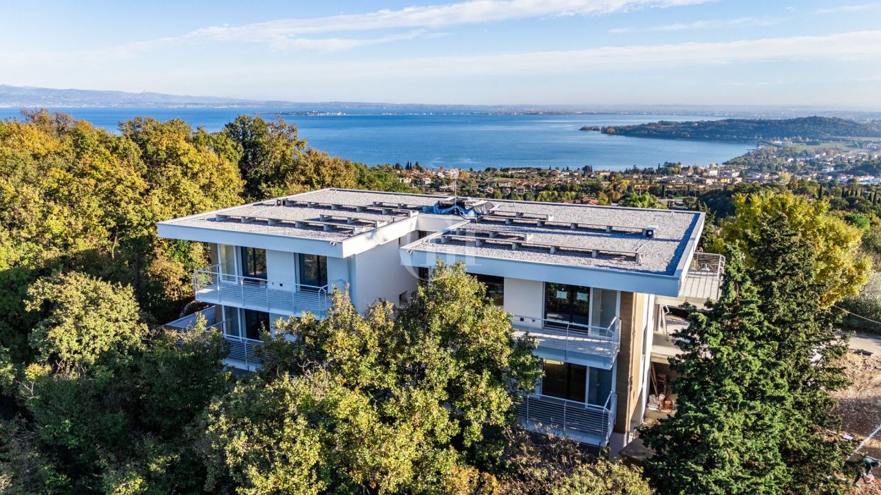 Апартаменты у озера Гарда, Италия, 188 м² - фото 7