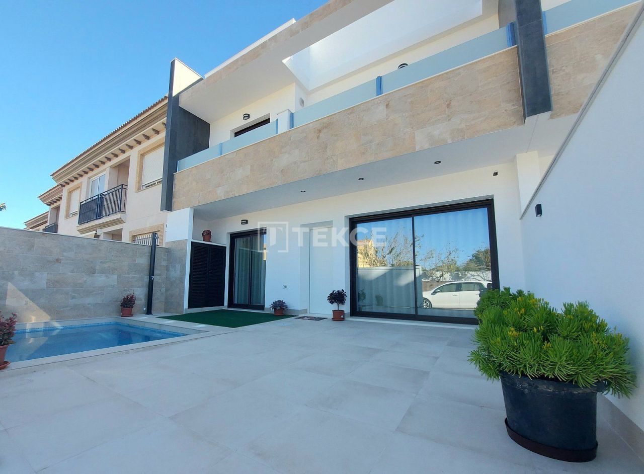 Вилла в Сан-Педро-дель-Пинатаре, Испания, 140 м² - фото 1