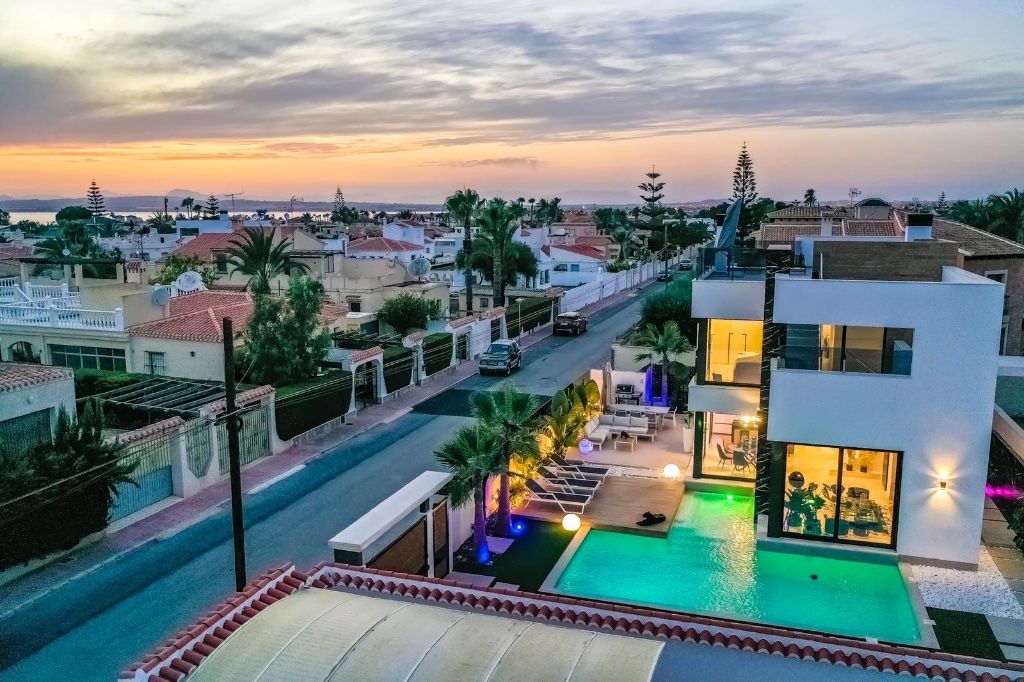 Вилла в Торревьехе, Испания, 200 м² - фото 8