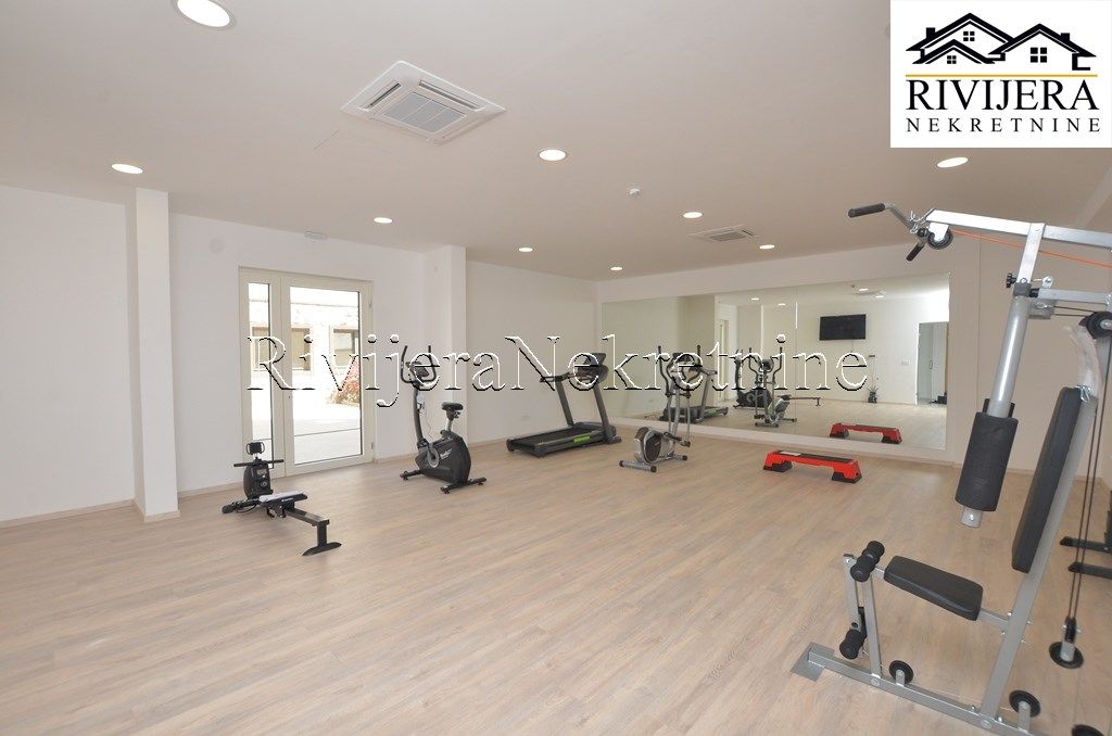 Квартира в Херцег-Нови, Черногория, 76 м² - фото 10