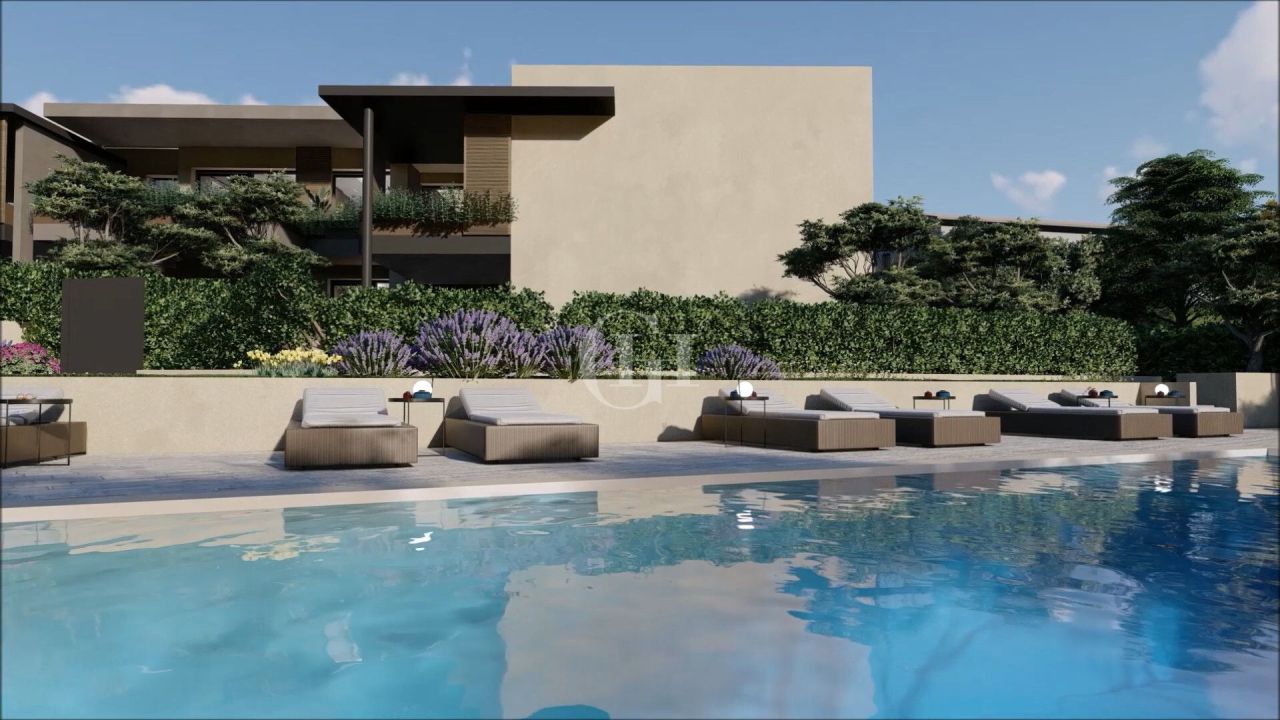 Пентхаус у озера Гарда, Италия, 199 м² - фото 16